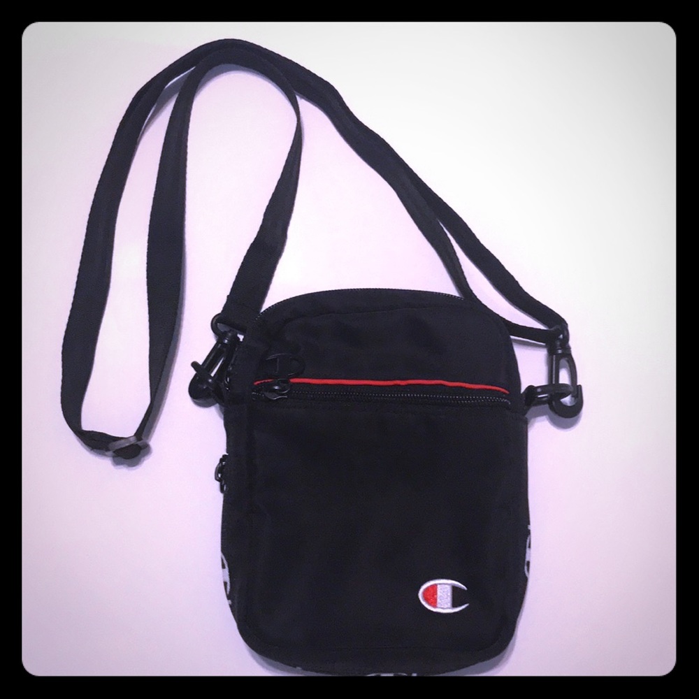 Champion shoulder bag